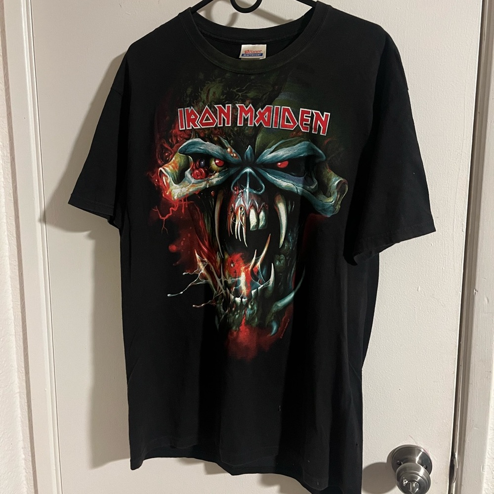Iron Maiden The Final Frontier 2010 Concert Tee size large
